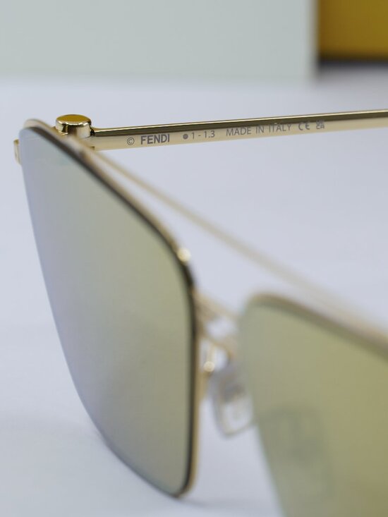 Fendi FE40110U 30L Square Sunglasses - Gold / Yellow Gold main image 9